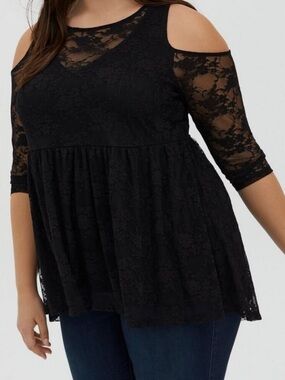 Torrid Babydoll Stretch Lace Cold Shoulder Top Black Women’s Size 1X NWT